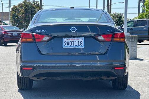 2022 Nissan Altima 2.5 SV