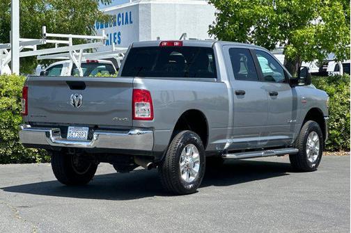 2023 RAM 2500 Big Horn Crew Cab 4x4 6'4' Box