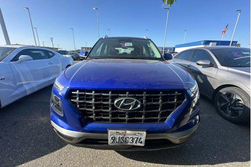 2024 Hyundai VENUE SEL