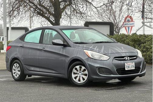 2016 Hyundai Accent SE