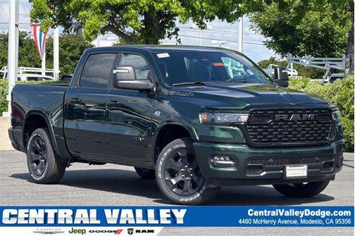 Serrano Green Metallic 2026 RAM 1500 Big Horn/Lone Star