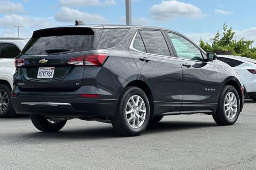 Iron Gray Metallic 2022 Chevrolet Equinox 1LT