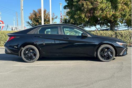 2026 Hyundai ELANTRA Sport