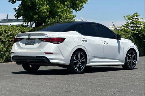 2022 Nissan Sentra SR