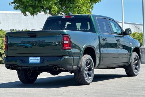 Serrano Green Metallic 2026 RAM 1500 Big Horn/Lone Star