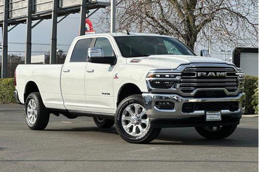 2026 RAM 3500 Laramie Crew Cab 4x4 8' Box