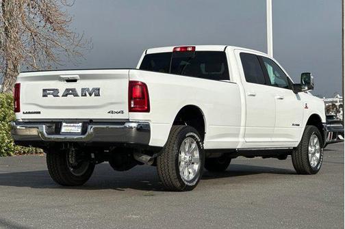 2026 RAM 3500 Laramie Crew Cab 4x4 8' Box