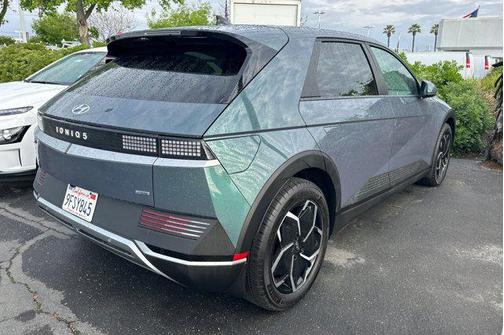 Digital Teal 2023 Hyundai IONIQ 5 SE