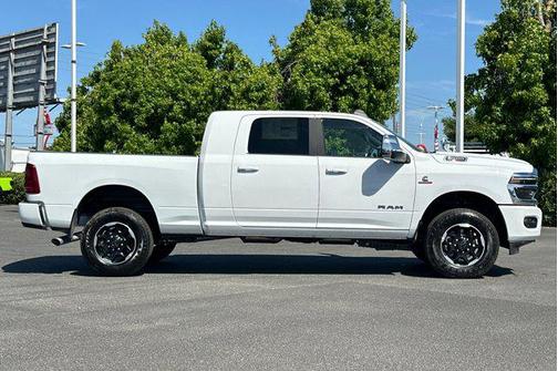 2025 RAM 2500 Laramie Crew Cab 4x4 6'4' Box