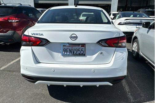 2023 Nissan Versa 1.6 S