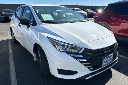 2023 Nissan Versa 1.6 S