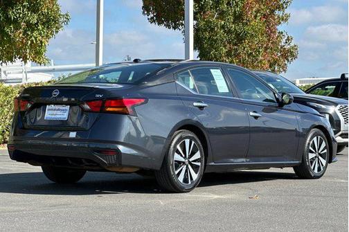 2022 Nissan Altima 2.5 SV