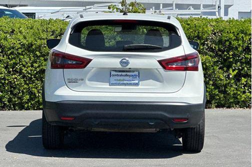 2022 Nissan Rogue Sport S