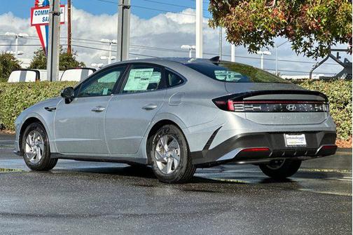 2026 Hyundai SONATA SE