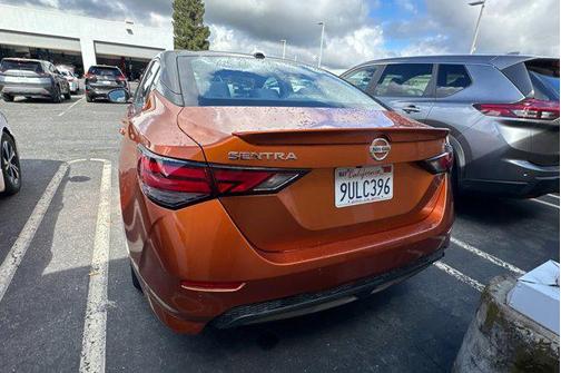 Monarch Orange Metallic/Super Black 2023 Nissan Sentra SR