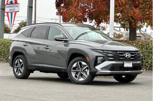 2026 Hyundai TUCSON SEL Premium