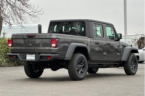 2026 Jeep Gladiator Sport