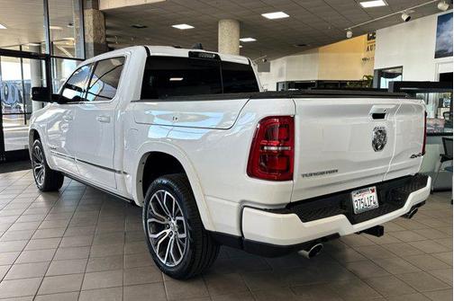2025 RAM 1500 ST