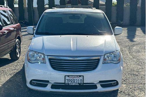 2016 Chrysler Town & Country Touring