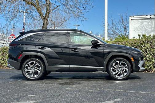2025 Hyundai TUCSON Hybrid Limited