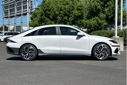 2025 Hyundai IONIQ 6 SEL