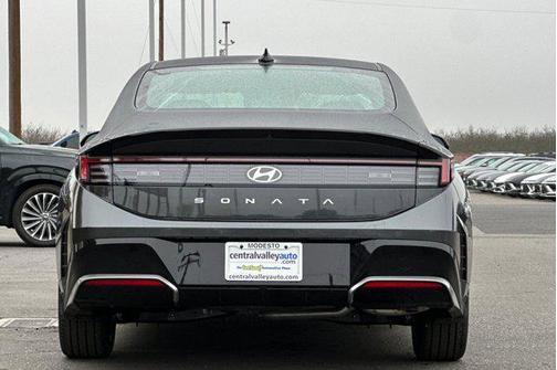 2026 Hyundai SONATA SEL