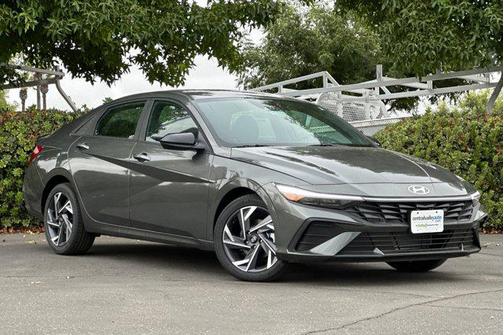 2025 Hyundai ELANTRA Sport