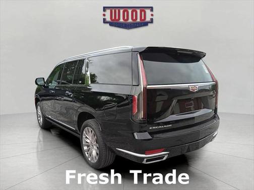 2022 Cadillac Escalade ESV Premium Luxury