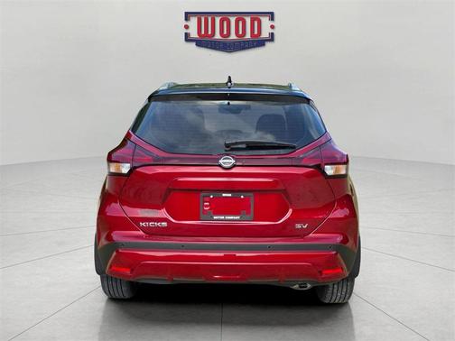 2022 Nissan Kicks SV