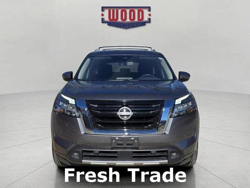 2023 Nissan Pathfinder SL 4WD