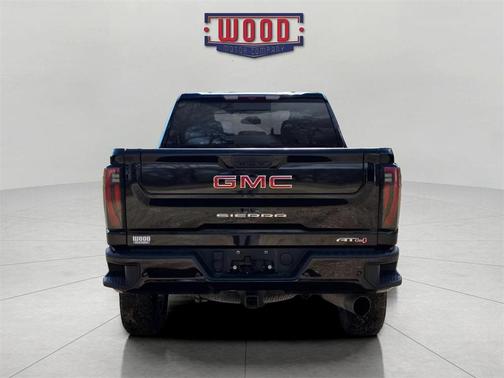 2024 GMC Sierra 2500 AT4