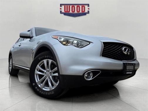 2017 INFINITI QX70 Base