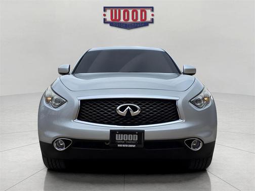 2017 INFINITI QX70 Base