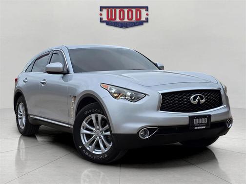 2017 INFINITI QX70 Base