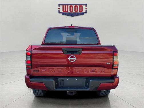 2024 Nissan Frontier SL