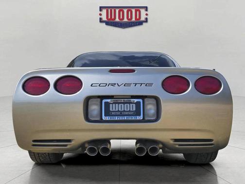 2000 Chevrolet Corvette Base