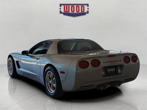 2000 Chevrolet Corvette Base