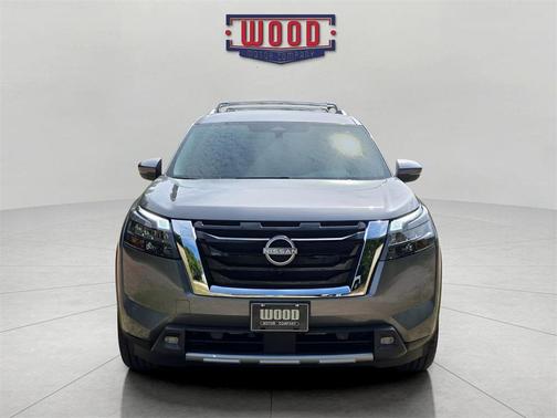 2025 Nissan Pathfinder SL 4WD