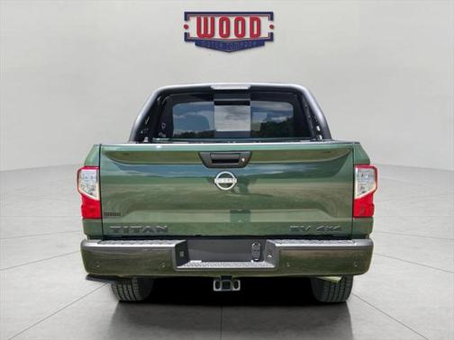 2024 Nissan Titan SV