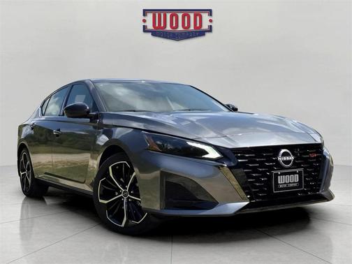 2025 Nissan Altima SR FWD