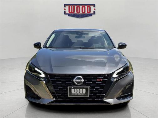 2025 Nissan Altima SR FWD