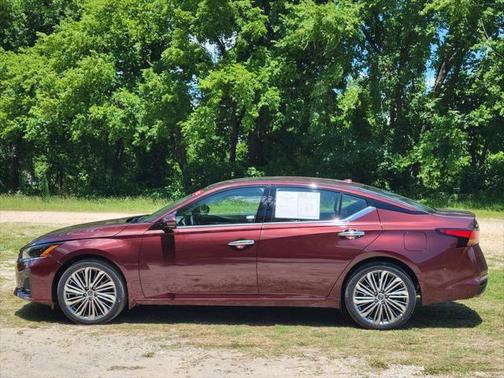 2024 Nissan Altima 2.5 SL