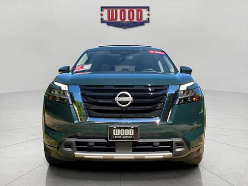 2024 Nissan Pathfinder Platinum FWD