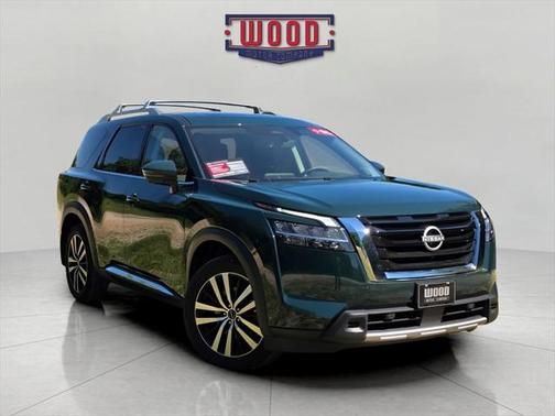 2024 Nissan Pathfinder Platinum FWD