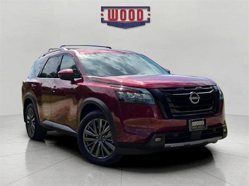 2025 Nissan Pathfinder SL 4WD
