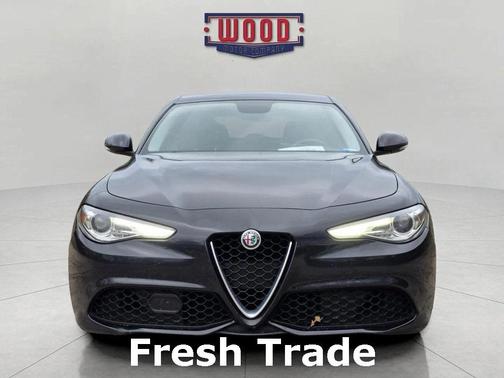 2018 Alfa Romeo Giulia Base