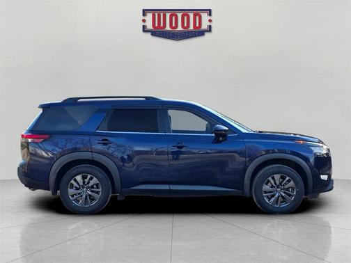 2022 Nissan Pathfinder SV 4WD