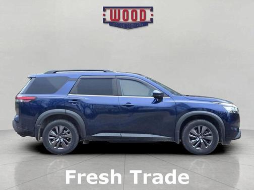 2022 Nissan Pathfinder SV 4WD