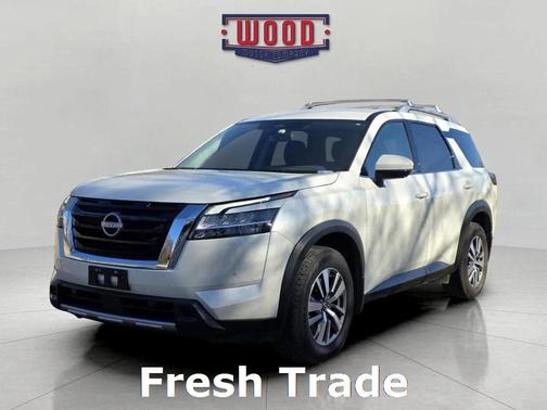 2024 Nissan Pathfinder SL 4WD
