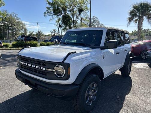 Oxford White 2026 Ford Bronco Big Bend